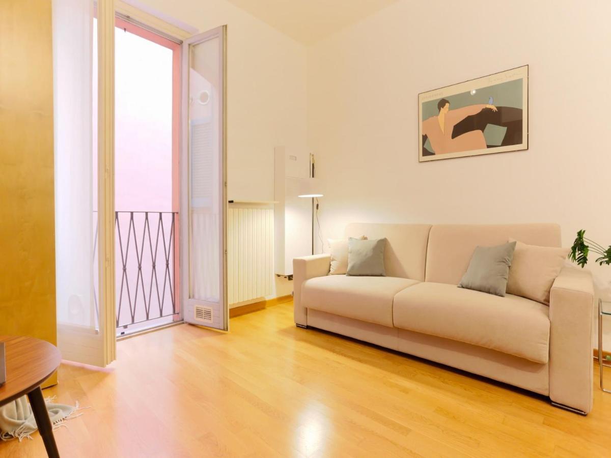 The Best Rent - Modern Apartment In The Center Милан Экстерьер фото