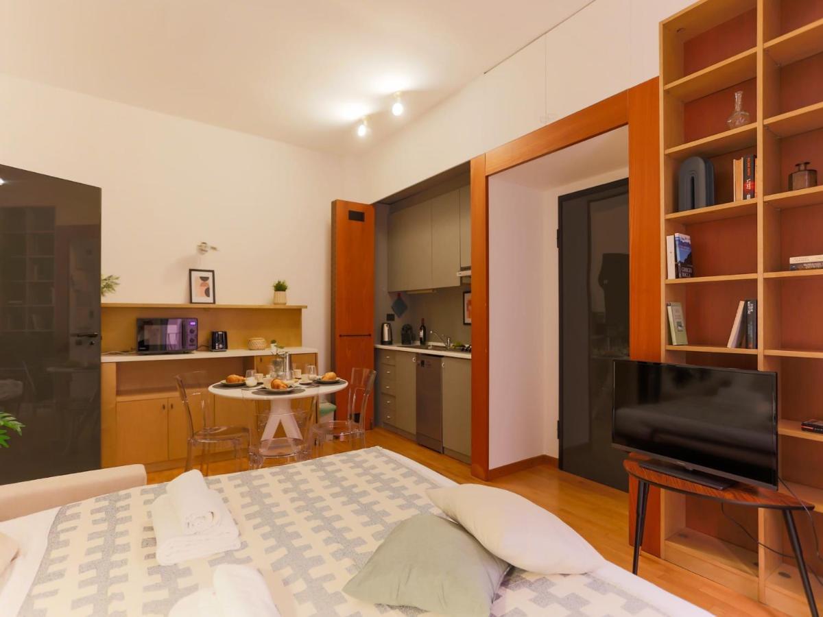The Best Rent - Modern Apartment In The Center Милан Экстерьер фото